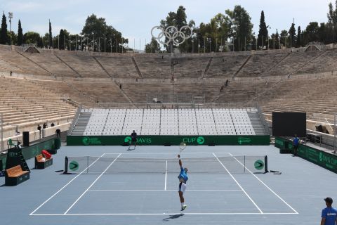 Η εντυπωσιακή αλλαγή του Καλλιμάρμαρου που μετατράπηκε σε γήπεδο τένις για το Davis Cup