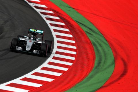 SPIELBERG, AUSTRIA - JULY 01: Nico Rosberg of Germany driving the (6) Mercedes AMG Petronas F1 Team Mercedes F1 WO7 Mercedes PU106C Hybrid turbo on track during practice for the Formula One Grand Prix of Austria at Red Bull Ring on July 1, 2016 in Spielberg, Austria.  (Photo by Mark Thompson/Getty Images)