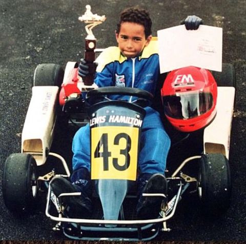 Pix Simon Clegg/Anglia Press Agency. Motor Racing, Lewis Hamilton  - archive date 08/05/06. picture date 25/09/1998.

copyright picture/Anglia Press Agency/ 07768 793 434


FIRST WIN: LEWIS HAMILTON SHOWS OFF HIS FIRST EVER TROPHY AGED 8 AND A LETTER OF CONGRATULATION FROM MARK BLUNDELL.  NAPA RATES APPLY
