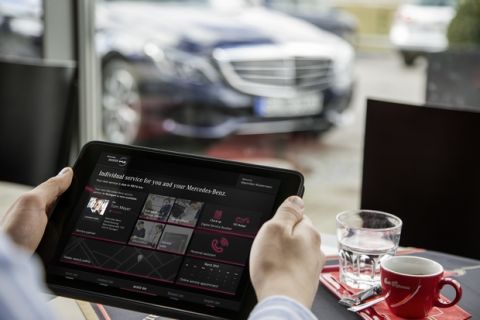 Beispielbilder der digitalen Plattform Mercedes me. 

First samples of the digital platform Mercedes me. 