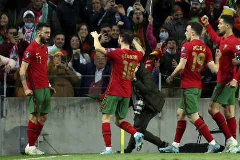 Οι παίκτες της Πορτογαλίας πανηγυρίζουν το γκολ επί της Βόρειας Μακεδονίας | 29 Μαρτίου 2022