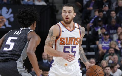 SACRAMENTO, CA - DECEMBER 12: Mike James #55 of the Phoenix Suns handles the ball during the game Sacramento Kings on December 12, 2017 at Golden 1 Center in Sacramento, California. NOTE TO USER: User expressly acknowledges and agrees that, by downloading and or using this Photograph, user is consenting to the terms and conditions of the Getty Images License Agreement. Mandatory Copyright Notice: Copyright 2017 NBAE (Photo by Rocky Widner/NBAE via Getty Images)