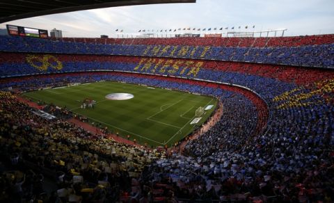 FC Barcelona's supporters pay tribute to Barcelona's Andres Iniesta prior of the Spanish La Liga soccer match between FC Barcelona and Real Sociedad at the Camp Nou stadium in Barcelona, Spain, Sunday, May 20, 2018. Iniesta announced last month he would leave Barcelona after 16 seasons. (AP Photo/Manu Fernandez)