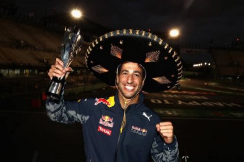"Καμπάνα" και στον Vettel, 3ος ο Ricciardo!