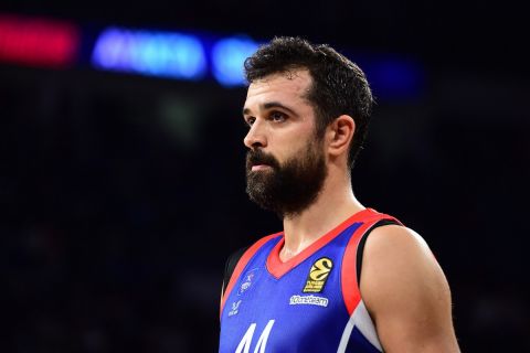 Ο Κρούνοσλαβ Σιμόν σε αγώνα της EuroLeague