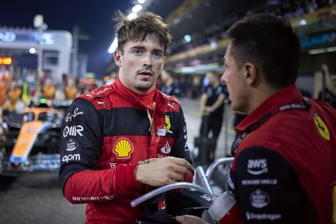 Formula 1: Ο Λεκλέρ δεν αποκλείει να αφήσει τη Ferrari