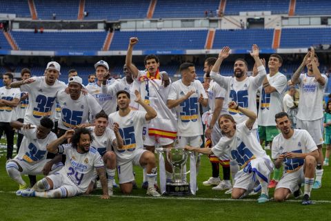 Οι παίκτες της Ρεάλ πανηγυρίζουν την κατάκτηση της La Liga 2021-2022 στο "Σαντιάγο Μπερναμπέου", Μαδρίτη | Σάββατο 30 Απριλίου 2022