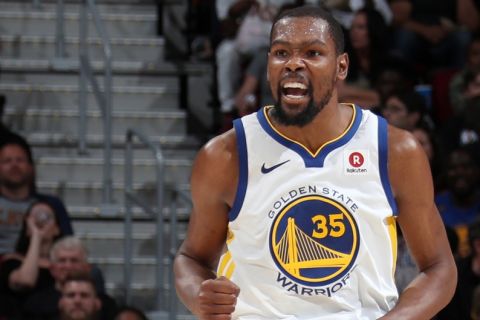CLEVELAND, OH - JUNE 8: Kevin Durant #35 of the Golden State Warriors reacts to a play in Game Four of the 2018 NBA Finals against the Cleveland Cavaliers on June 8, 2018 at Quicken Loans Arena in Cleveland, Ohio. NOTE TO USER: User expressly acknowledges and agrees that, by downloading and/or using this photograph, user is consenting to the terms and conditions of the Getty Images License Agreement. Mandatory Copyright Notice: Copyright 2018 NBAE (Photo by Nathaniel S. Butler/NBAE via Getty Images)