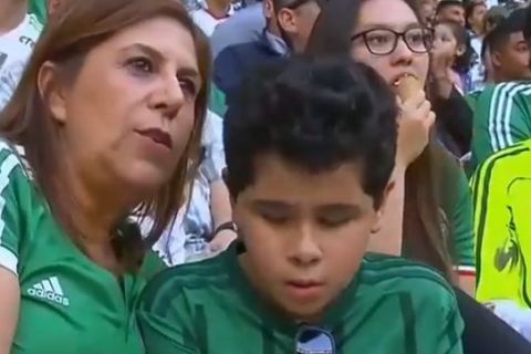 To συγκλονιστικό video της μητέρας που περιγράφει αγώνα στον τυφλό γιο της