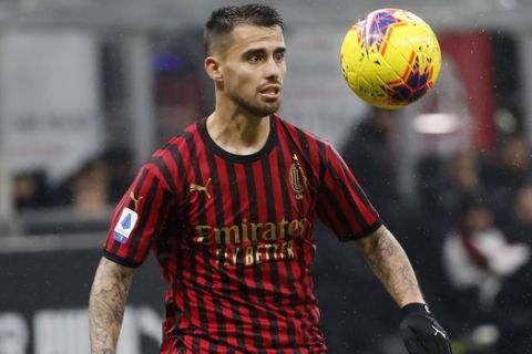 AC Milan's Suso controls the ball during the Serie A soccer match between AC Milan and Sassuolo at the San Siro stadium, in Milan, Italy, Sunday, Dec. 15, 2019. (AP Photo/Antonio Calanni)