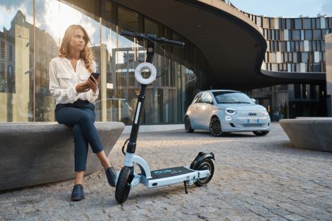 “500 Iride”: Το ηλεκτρικό scooter της Fiat που εμπνέεται από το 500ράκι