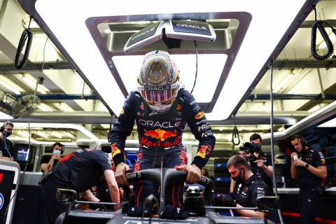 BAHRAIN, BAHRAIN - MARCH 11: Max Verstappen of the Netherlands and Oracle Red Bull Racing prepares to drive in the garage during Day Two of F1 Testing at Bahrain International Circuit on March 11, 2022 in Bahrain, Bahrain. (Photo by Mark Thompson/Getty Images) // Getty Images / Red Bull Content Pool // SI202203110457 // Usage for editorial use only // 