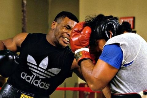 Mike Tyson: "Ευχαρίστως να αντιμετωπίσω τον Joshua"