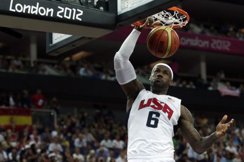Ο ΛεΜπρόν και οι άλλοι 20 αστέρες που θέλουν να παίξουν με τις ΗΠΑ στους Ολυμπιακούς Αγώνες 2024