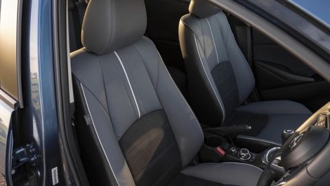 Mazda: Νέα εμφάνιση και υβριδική τεχνολογία στο Mazda2