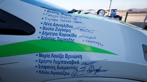 Εννέα Έλληνες Ολυμπιονίκες και Παραολυμπιονίκες οδηγούν το αγωνιστικό Civic Type-R 