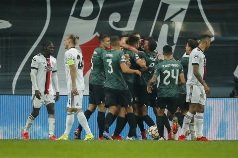Οι παίκτες της Σπόρτινγκ πανηγυρίζουν γκολ που σημείωσαν κόντρα στην Μπεσίκτας για τη φάση των ομίλων του Champions League 2021-2022 στο "Βόνταφον Παρκ", Κωνσταντινούπολη | Τρίτη 19 Οκτωβρίου 2021