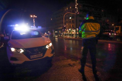 Έκτεταμένους ελέγχους πραγματοποιεί η αστυνομία  σε οχήματα στην Λ.Αλεξάνδρας για άσκοπη μετακίνηση, στα πλαίσια των μέτρων για τον περιορισμό της διασποράς της πανδημίας Covid-19, Κυριακή 29 Νοεμβρίου 2020 (EUROKINISSI/ ΒΑΣΙΛΗΣ ΡΕΜΠΑΠΗΣ)