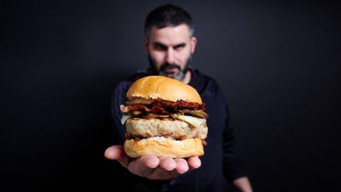 Φτιάξε burgers για την παρέα, χωρίς φόβο