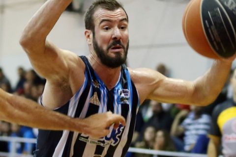 Χαριτόπουλος στο Sport24.gr: "Παίζουμε στα ίσα τον κάθε αντίπαλο"