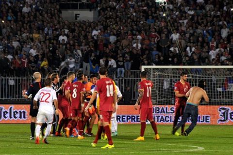 Oργή Αλβανών για την τιμωρία της UEFA