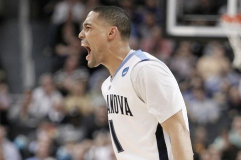 Villanova's Scottie Reynolds (1) reacts during the second half of an NCAA first-round college basketball game against Robert Morris in Providence, R.I., Thursday, March 18, 2010. Villanova won 73-70 in overtime. (AP Photo/Winslow Townson)