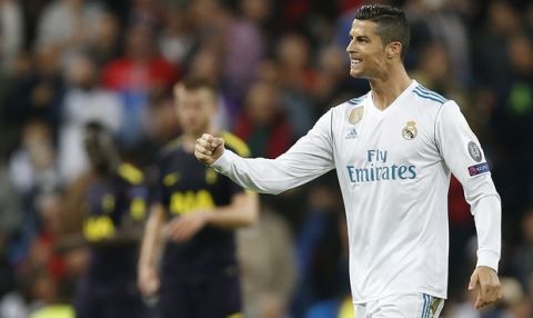 Real Madrid's Cristiano Ronaldo celebrates after scoring a penalty kick against Tottenham during a Group H Champions League soccer match between Real Madrid and Tottenham Hotspur at the Santiago Bernabeu stadium in Madrid, Tuesday, Oct. 17, 2017. (AP Photo/Francisco Seco)