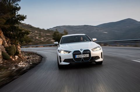 Οδηγούμε τις νέες, αμιγώς ηλεκτρικές BMW i4 M50 και i4 eDrive40 στην Ελλάδα