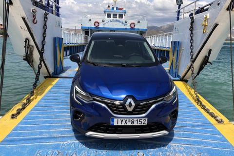 Οδηγώντας το νέο Renault Captur 1.5 Blue dCi