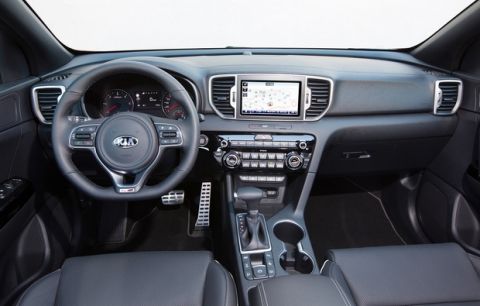 Στο τιμόνι του νέο Kia Sportage 1.7 CRDi DCT 