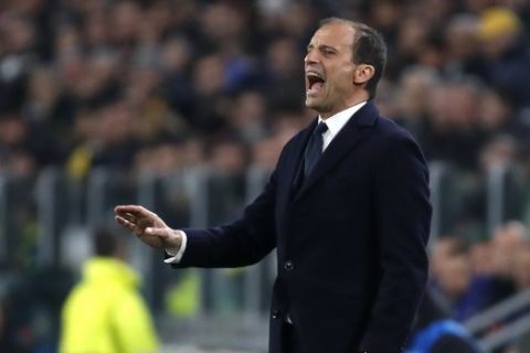 Juventus coach Massimiliano Allegri gestures during the Champions League round of 16, 2nd leg, soccer match between Juventus and Atletico Madrid at the Allianz stadium in Turin, Italy, Tuesday, March 12, 2019. (AP Photo/Antonio Calanni)