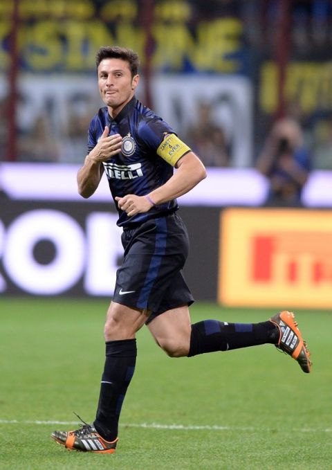 MILAN, ITALY - MAY 10:  Javier Zanetti of FC Inter Milan during the Serie A match between FC Internazionale Milano and SS Lazio at San Siro Stadium on May 10, 2014 in Milan, Italy.  (Photo by Claudio Villa/Getty Images)