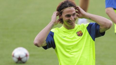 FC Barcelona's Zlatan Ibrahimovic of Sweden attends a training session at the Camp Nou stadium in Barcelona, Spain, Tuesday, April 27, 2010. FC Barcelona will play against Inter Milan on Wednesday in a semifinal return leg Champions League soccer match. (AP Photo/Manu Fernandez)