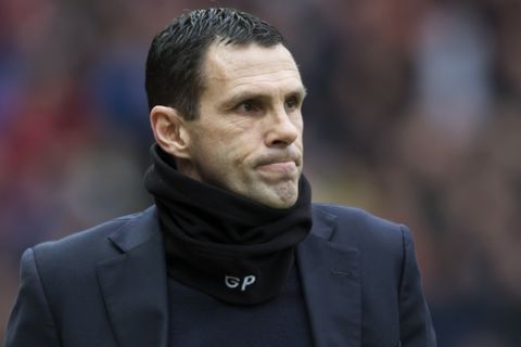 Sunderland's manager Gustavo Poyet takes to the touchline before the English Premier League soccer match between Manchester United and Sunderland at Old Trafford Stadium, Manchester, England, Saturday Feb. 28, 2015. (AP Photo/Jon Super)  