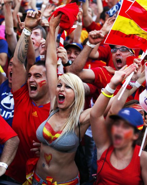 Η "hot" στρίπερ της Ισπανίας (photos)!