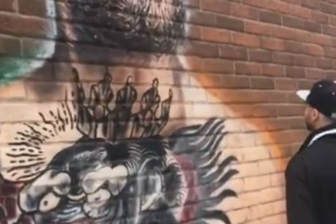 Ο Paulie Malignaggi φτύνει γκραφίτι του Conor McGregor