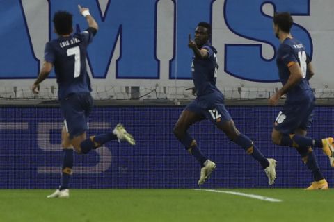 Ο Ζαϊντού πανηγυρίζει με τη φανέλα της Πόρτο το γκολ του κόντρα στην Μαρσέιγ για το Champions League