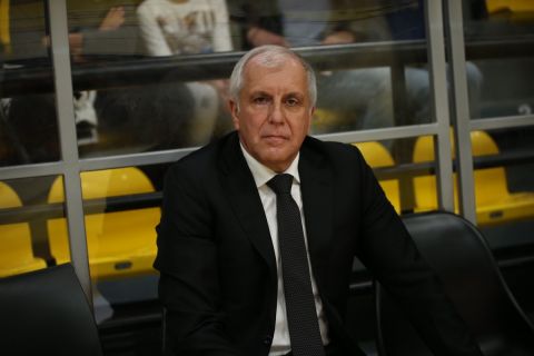 Ο Ζέλιμιρ Ομπράντοβιτς αποθεώθηκε στο γήπεδο της θρυλικής Γιουγκοπλάστικα
