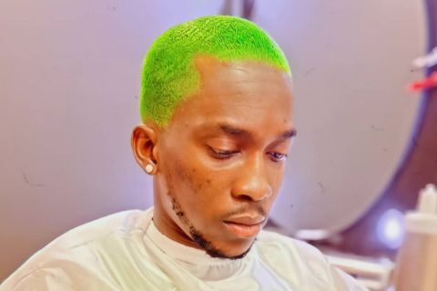 Ο Ονιεκούρου έβαψε τα μαλλιά του πράσινα