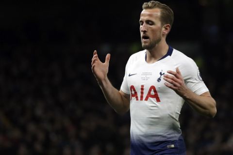 Tottenham's Harry Kane reacts after failing to score during the English Premier League soccer match betweenTottenham Hotspur and Crystal Palace, the first Premiership match at the new Tottenham Hotspur stadium in London, Wednesday, April 3, 2019. (AP Photo/Kirsty Wigglesworth)