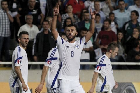 Bosnia's Haris Medunjanin celebrates a goal  during the Euro 2016 group B qualification match against Cyprus at the GSP stadium in Nicosia, Cyprus October 13, 2015. REUTERS/Yiannis Kourtoglou