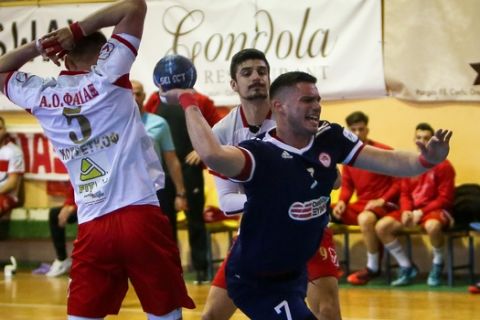 Handball Premier: Συνεχίζουν στην κορυφή Ολυμπιακός και ΑΕΚ