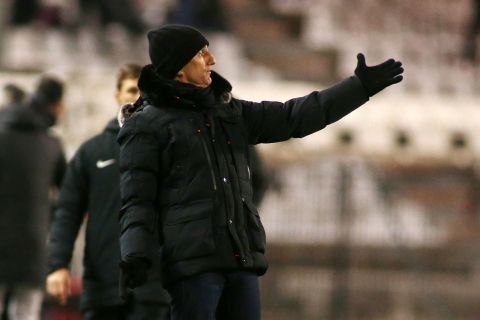 Ο Ραζβάν Λουτσέσκου στη διάρκεια του αγώνα ΠΑΟΚ - ΟΦΗ | 14 Ιανουαρίου 2023