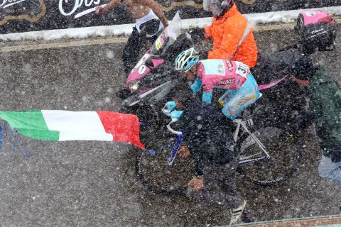 Το Τρε Τσίμε ντι Λαβαρέντο επιστρέφει στο Giro μετά από μια δεκαετία. Την τελευταία φορά, ο Βιντσέντσο Νίμπαλι είχε κερδίσει το ετάπ μέσα σε μια φοβερή χιονοθύελλα, σφραγίζοντας την πρώτη του νίκη στη γενική του Γύρου Ιταλίας (25/5/2013). 