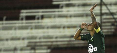 Wellington Paulista of Brazil's Chapecoense celebrates after scoring against Argentina's Lanus during a Copa Libertadores soccer match in Buenos Aires, Argentina, Wednesday, May 17, 2017.(AP Photo/Agustin Marcarian)