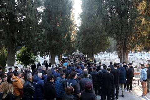 Πλήθος κόσμο στην κηδεία του Ιορδάνη Αδαμάκη