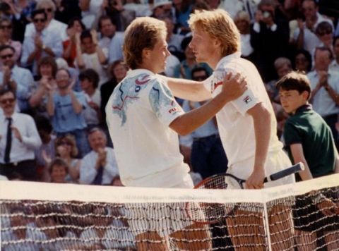 PKT4700-345877
STEFAN EDBERG
TENNIS PLAYER

Stefan Edberg and Boris Becker after their Wimbledon final won by Stefan Edberg.