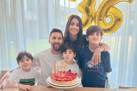 Μέσι: Η υπέροχη φωτογραφία με την οικογένειά στα γενέθλιά του