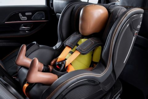 Νέα πατέντα της Mercedes-Benz στα παιδικά καθίσματα