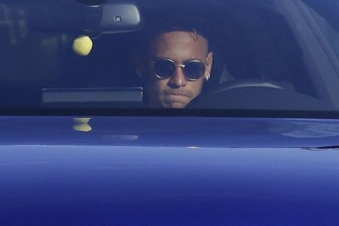 FC Barcelona's Neymar arrives at the Sports Center FC Barcelona Joan Gamper in Sant Joan Despi, Spain, Wednesday, Aug. 2, 2017. Neymar has arrived at Barcelona's training grounds amid widespread rumors that the Brazil striker could make a record-breaking move to Paris Saint-Germain. (AP Photo/Manu Fernandez)